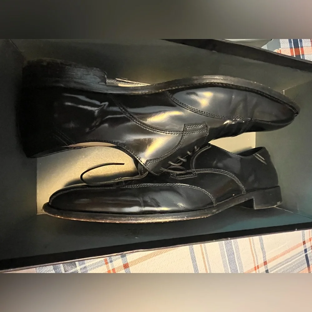 Johnston & Murphy Black Leather Lace up dress shoe 10 1/2 - Picture 3 of 6